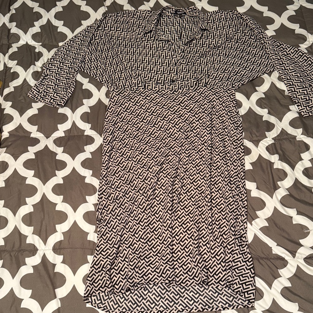 Express Black and Tan Patterned Long Sleeve Dress